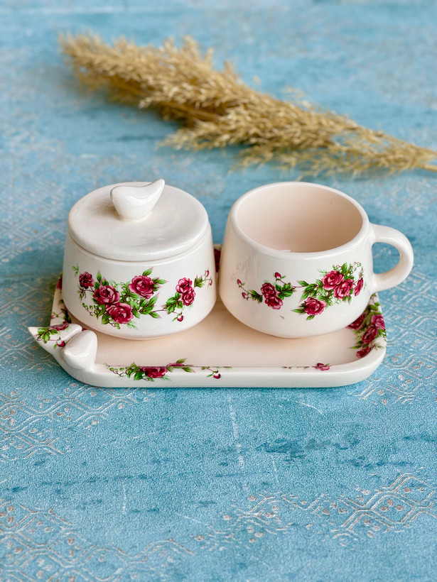 ست تک نفره فنجان قهوه خوری قندان و پیشدستی گل سرخی