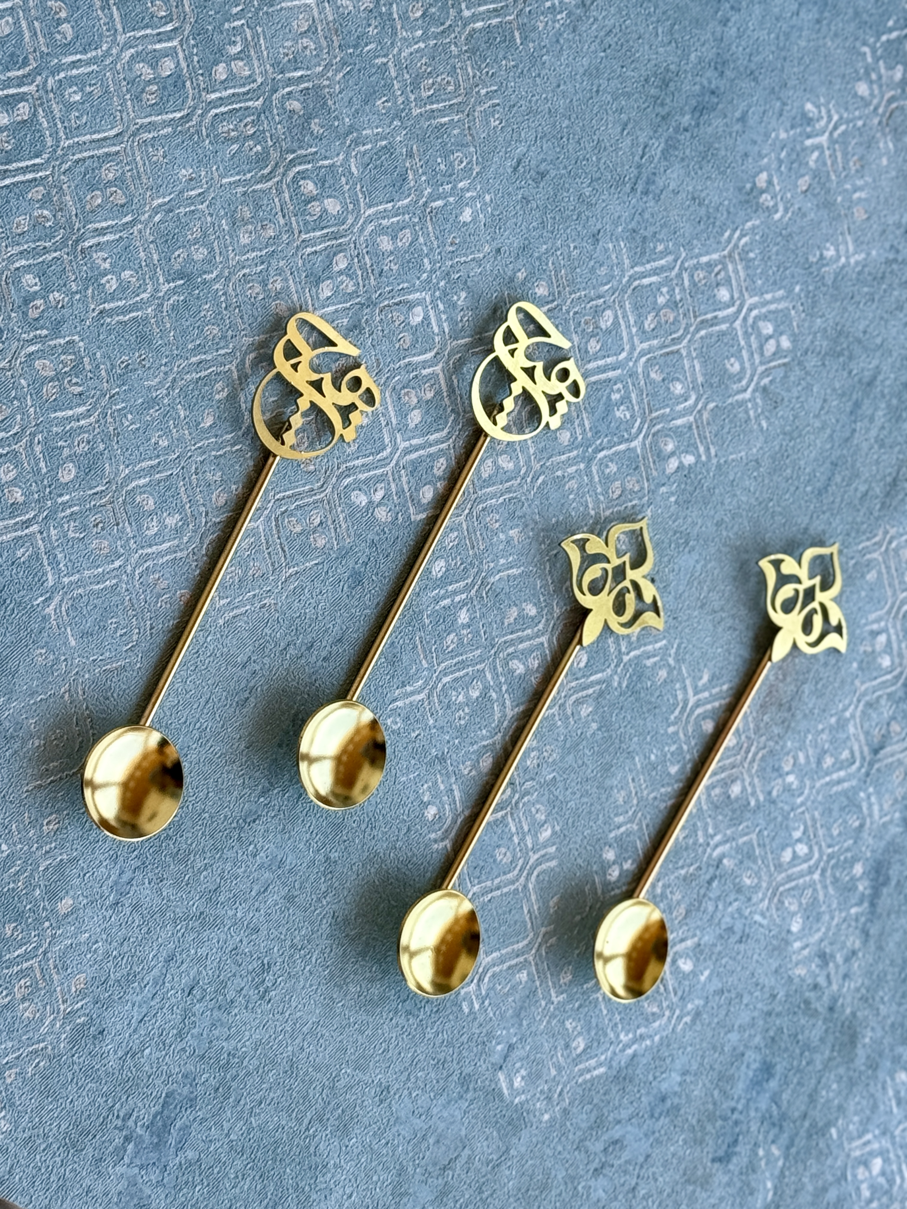 قاشق چای خوری برنجی هیچ
